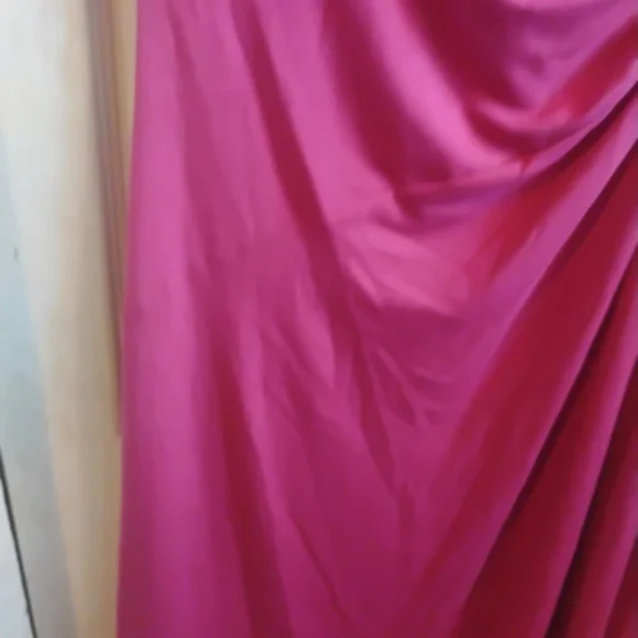 Chic Pink Midi Dress with Embellishments - Picture 5 of 13